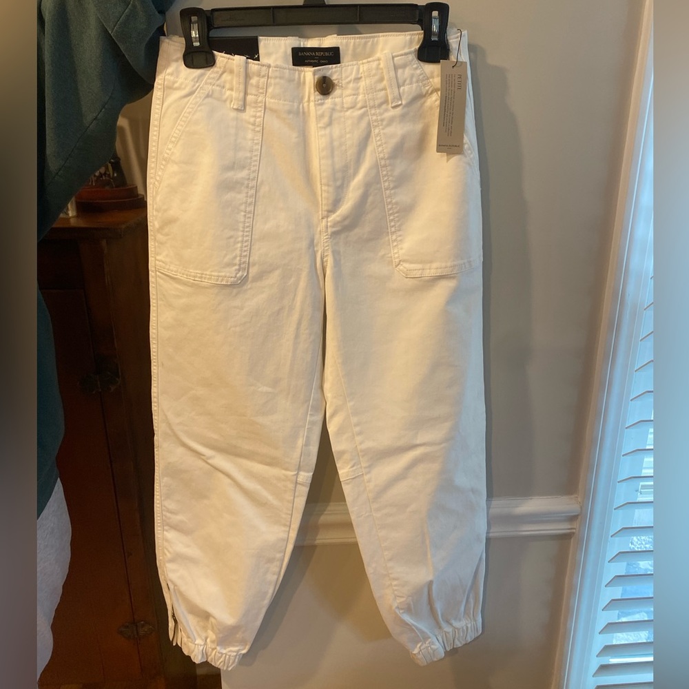 NWT Banana Republic White Chino Pants